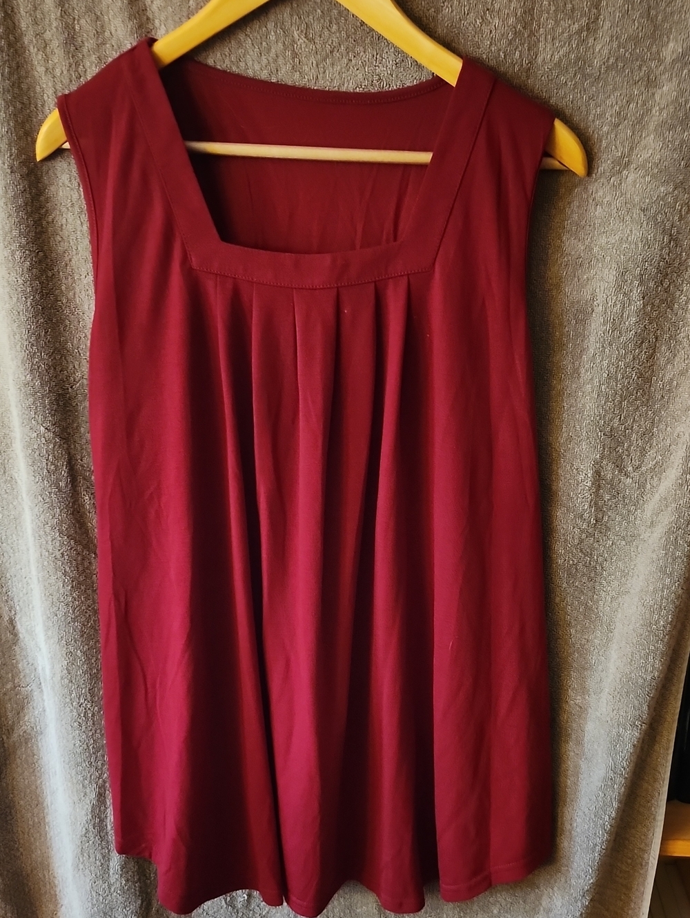 Sleeveless Square-Neck Women's Dress in Deep Burgundy